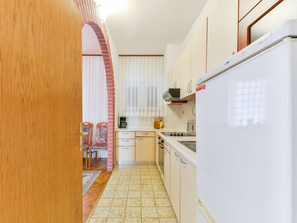 Apartments In House Liveric, In Vir At The Beach Eksteriør bilde
